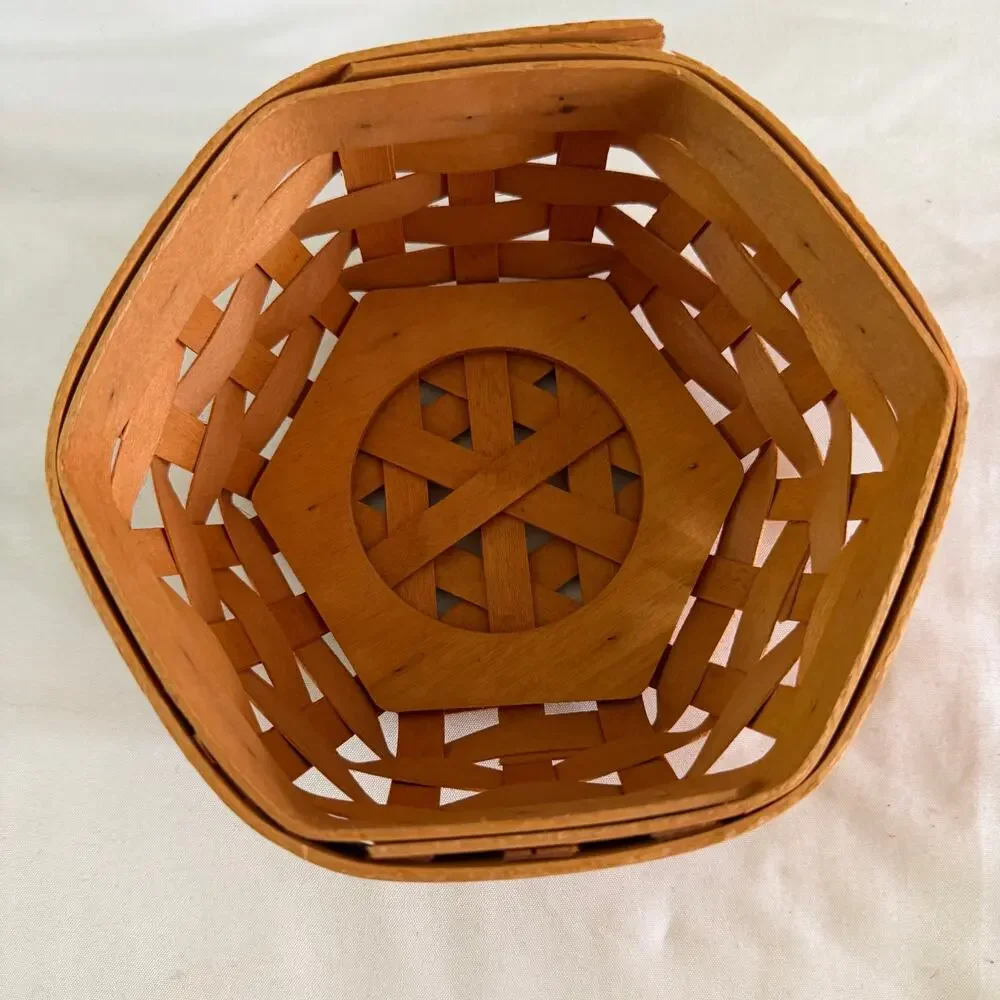VTG Y2K Longaberger Hand Woven Small Hexagon Basket ~ 6 Inches Cottagecore